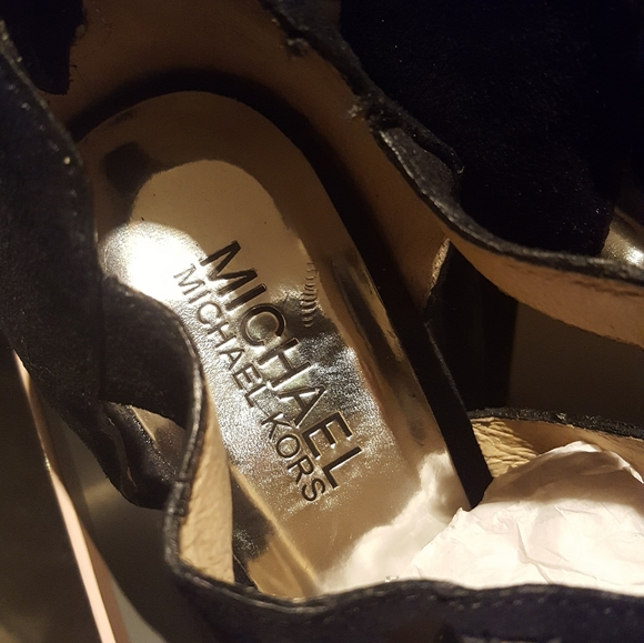 Michael Kors shoes - Picture 3 of 9